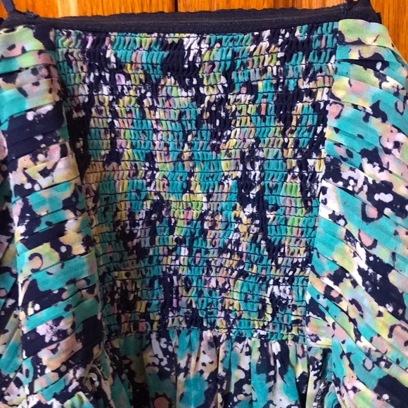 Lauren Conrad size 2 sundress. Puckered in front, smocked in back. Side zip. - Picture 4 of 6